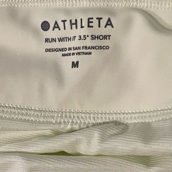 Athleta yellow green run with it short 3.5” L - Picture 4 of 4